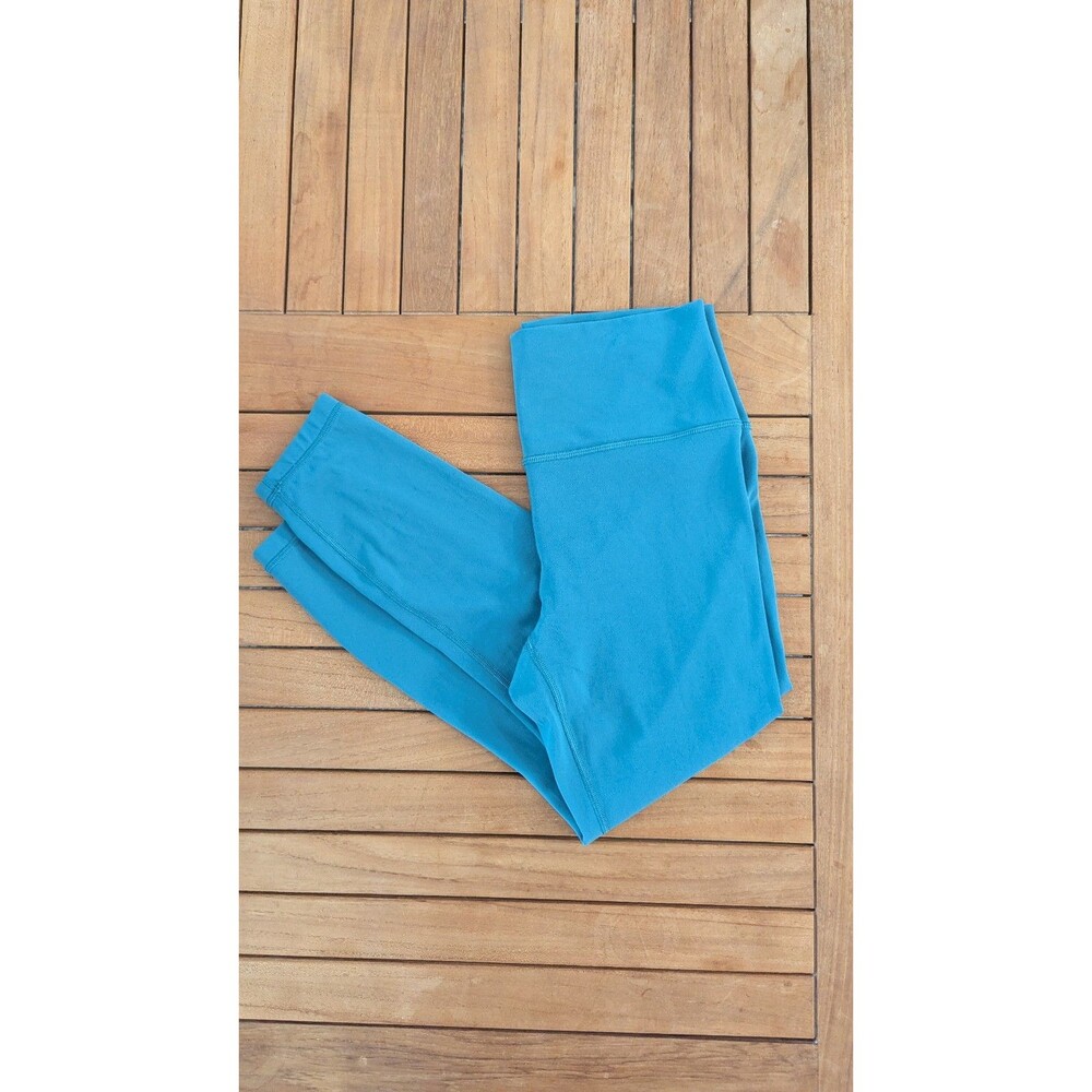 Athleta Transcend 7/8 leggings Medium